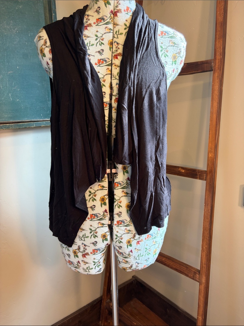 Willow & Clay Charcoal Open Front Knit Vest